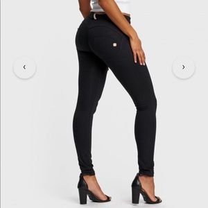 Black Freddy wr.up stretch pants